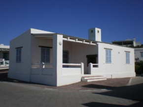 Albatros Holiday Home